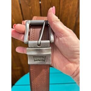 Levi's Men's Casual Belt Brown Synthetic Leather XL 42-44 Metal Logo Buckle
